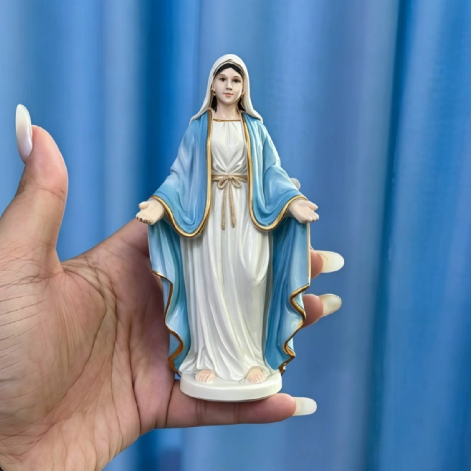 Resin Art Design - Kadın Reçine Heykeli Özel Seri Reçine